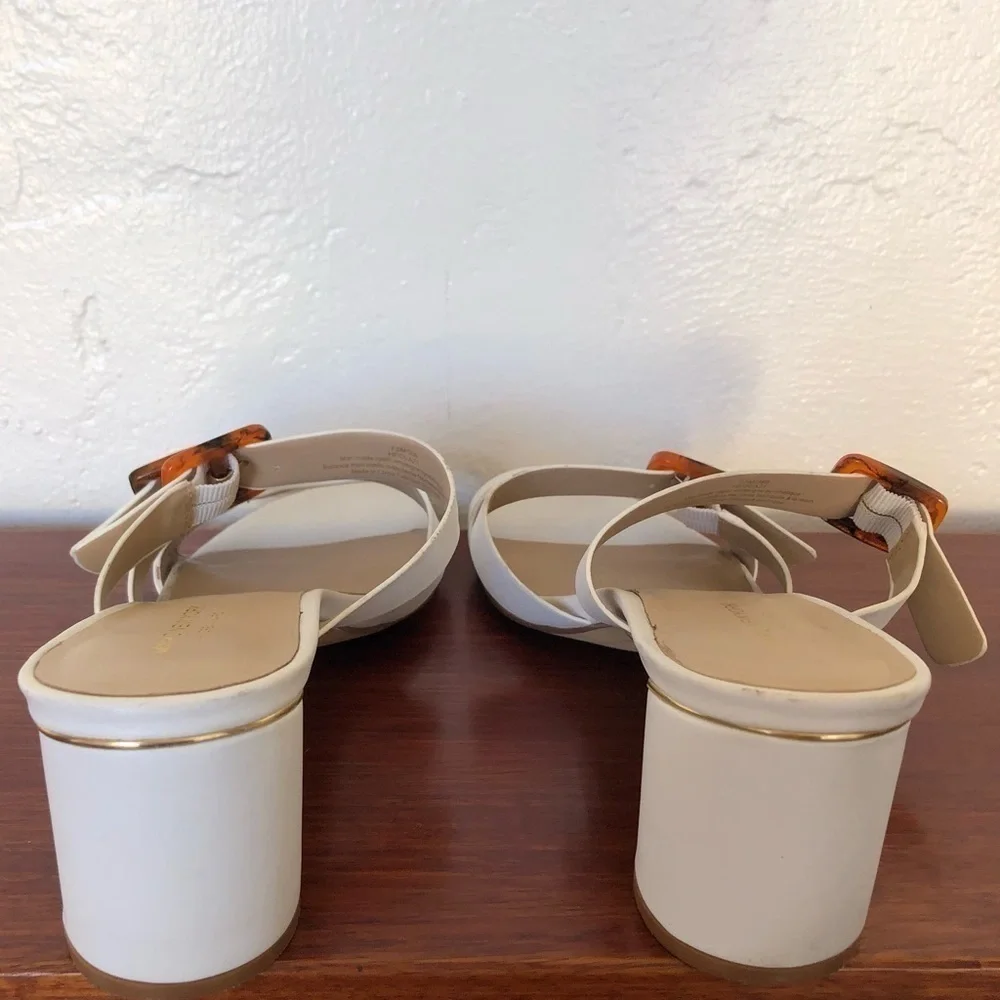 andrew Marc New York Heidi White Slip On Sandals - Picture 5 of 7
